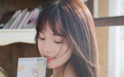 ​女生慢慢接受你的表现，有这些表现就有机会