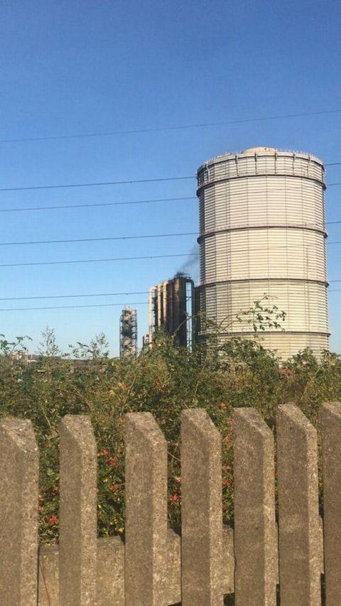 英国一家钢铁厂发生爆炸 至少两人受伤