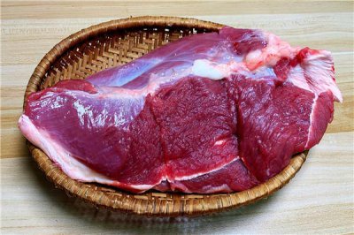 ​牛肉能和螃蟹一起吃能 不会出现不良反应味道鲜美