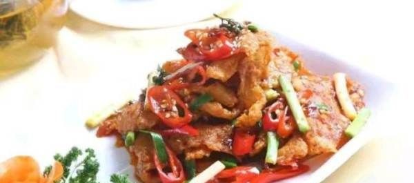 回锅肉怎么做好吃,豆瓣酱做回锅肉简单又好吃的做法图6