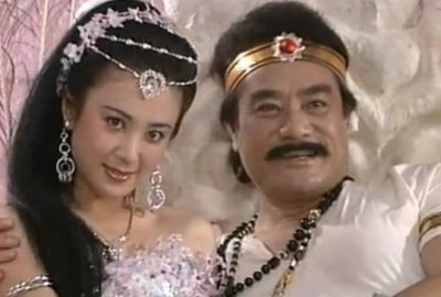 ​妲己扮演者都有哪些（五位苏妲己扮演者，人人都说傅艺伟最经典，然而她因
