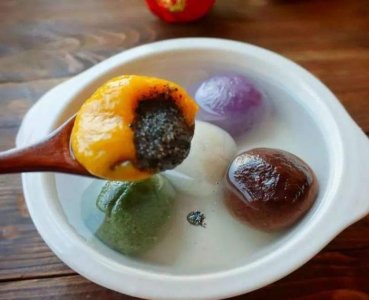 ​元宵节吃什么（元宵节要吃哪些传统食物）