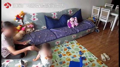 【要紧】掌掴、鞋底抽脸…3分钟时间，保姆殴打两岁男童10多次