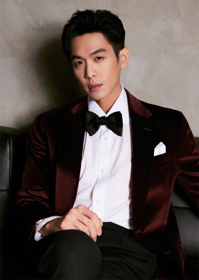 中国明星身高榜排名（盘点娱乐圈身高180的七位男演员）