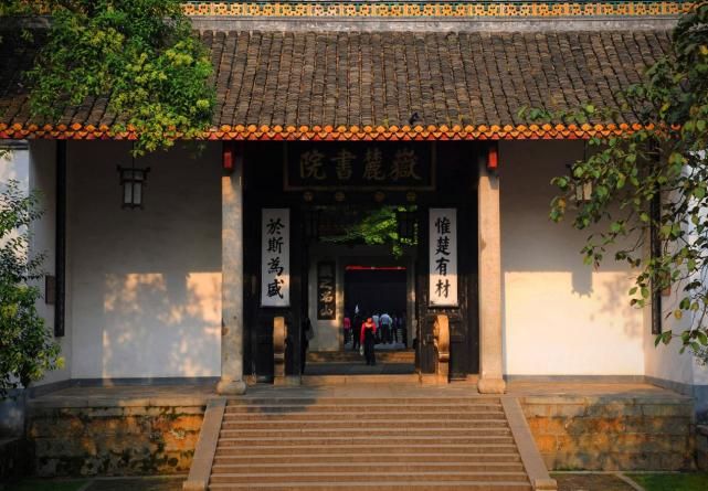 中国十大压力最小城市（生活压力最小的10座小城市）