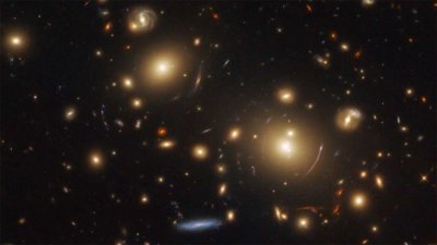 ​宇宙开始变得有点怪异 科学家认为大家忽略了宇宙的基本成分