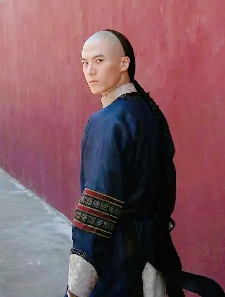 四阿哥和十四阿哥关系(康熙之子四阿哥和十四阿哥是亲兄弟)