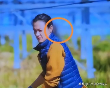 ​周一围上综艺被打马赛克，扎辫子越来越“姨化”