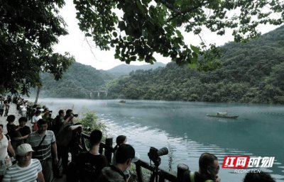 ​小东江什么时候去最好看（小东江最佳旅游时间与攻略）