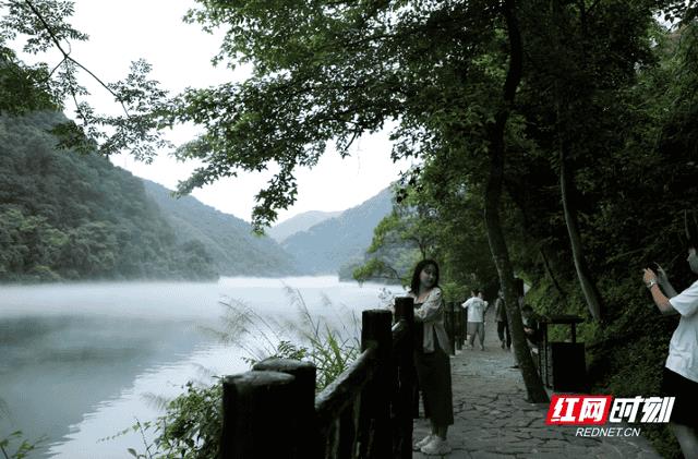 小东江什么时候去最好看（小东江最佳旅游时间与攻略）