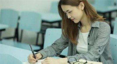 ​和女生聊不来怎么办 怎样能找到和女生共同的话题