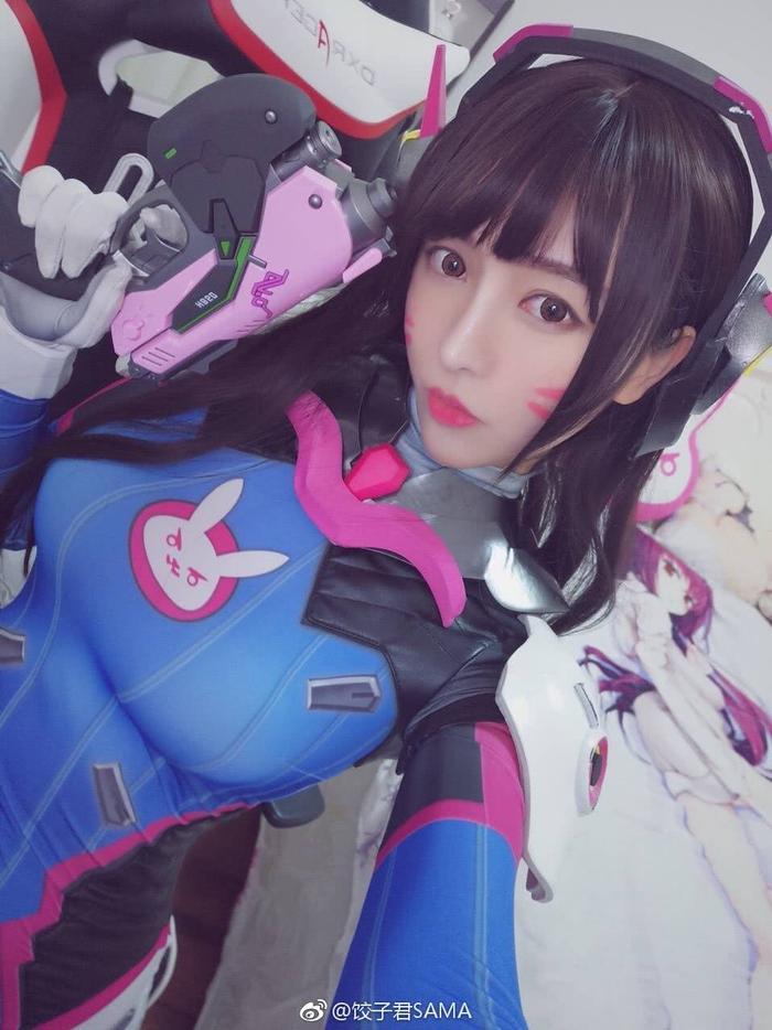 饺子君女刀Cos曝光,网友:这大长腿谁顶得住啊?