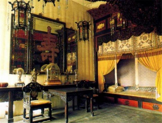 故宫各大殿布局图(皇帝寝宫才9.9平米)(3)