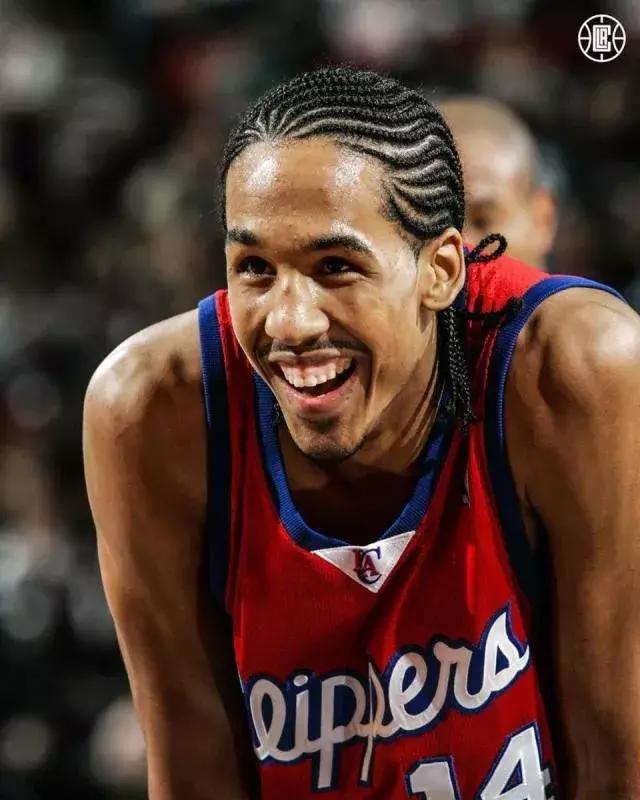 勇士队利文斯顿励志 从天才高中生到断腿重生(5)