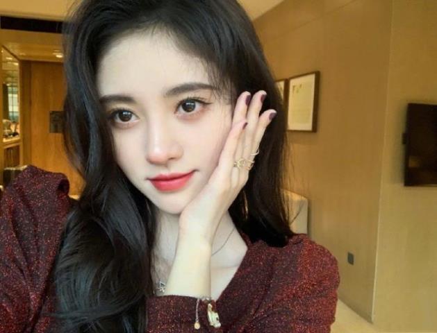 头发少的人适合的发型(3个技巧+3款发型)(15)