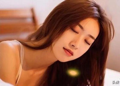 ​形容男生帅气的句子