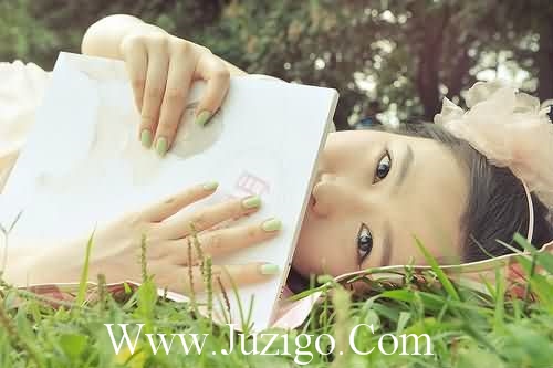 吐槽自黑自己的文案(朋友圈自黑自己的搞笑句子)