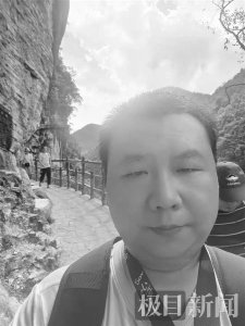 ​救人牺牲的外卖员单车上 还有一份没能送达的青椒肉丝