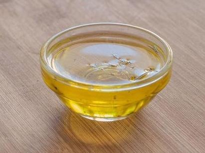 老祖宗留下来的方法,每天晚上抹一抹,只用五天斑点消失不见了