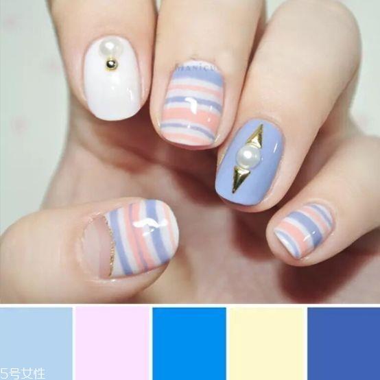 裸粉色条纹美甲教程 裸粉色条纹美甲样式 裸粉色条纹美甲教程 裸粉色条纹美甲样式