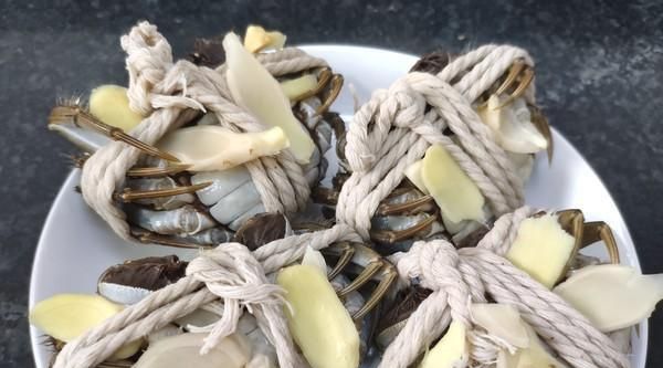 螃蟹蒸时间久了黄就没了吗