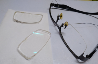 ​眼镜镜片掉了怎么装回去,镜片掉了怎么自己安装全框