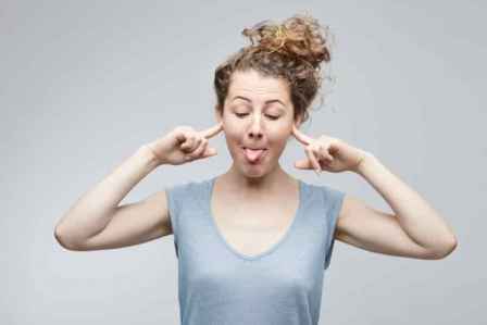 怎么才能追女孩找话题聊天 追女孩子可以聊大众话题