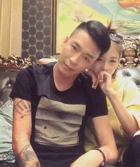 天佑好兄弟“撕逼”大战，磕巴东大骂刘一手，让刘一手道歉