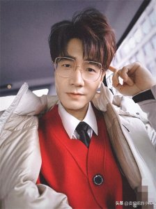 ​内地歌手王铮亮外表帅气，他的内在品质也同样出众。