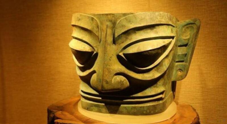 三星堆遗址在哪里是哪个朝代的 三星堆为什么叫三星堆