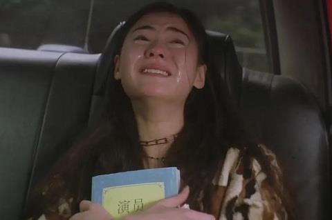 女生哭了怎么安慰？哄女生开心必看0