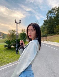 ​赵尧珂是位女学霸，在娱乐圈并不常见，身材又好令人羡慕