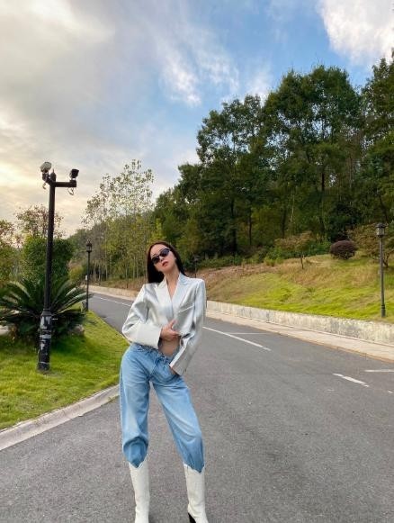 赵尧珂是位女学霸，在娱乐圈并不常见，身材又好令人羡慕