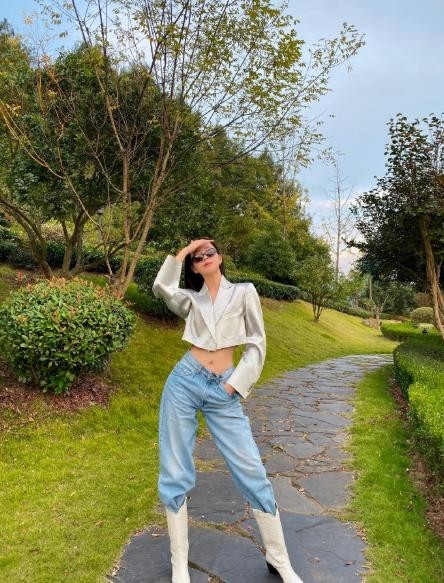 赵尧珂是位女学霸，在娱乐圈并不常见，身材又好令人羡慕