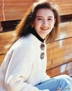 ​曾华倩——中国香港女演员、主持人