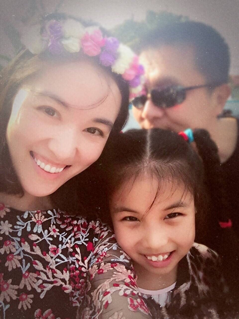 《余罪》让张一山卧底的常戎，小18岁娇妻生活照曝光