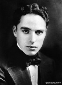 ​卓别林：喜剧演员，四段婚姻，与小36岁诺奖得主女儿相伴终生