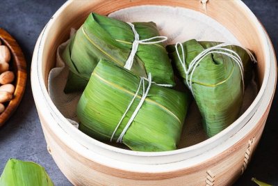 ​煮粽子有窍门，下锅前多做1步，粽子不烂不散，又香又糯没硬芯