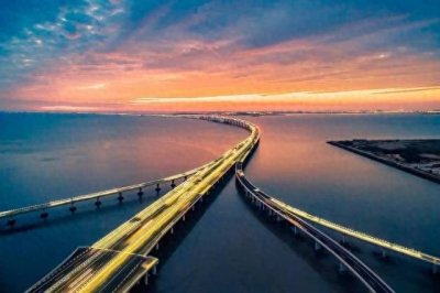 ​日本江岛大桥，因过于陡峭而迅速走红，游人慕名而来却大呼失望？