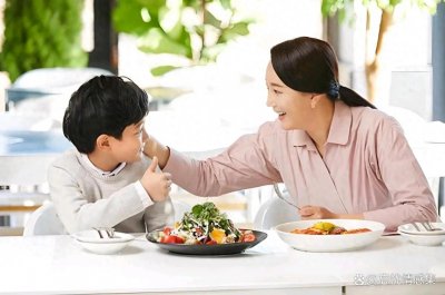 ​儿子想和同学换妈妈体验生活感，我答应，但后面结果是我想不到的