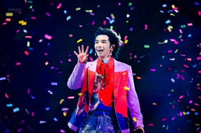 ​华晨宇到底是“音乐鬼才”还是“精神失常的疯子”？