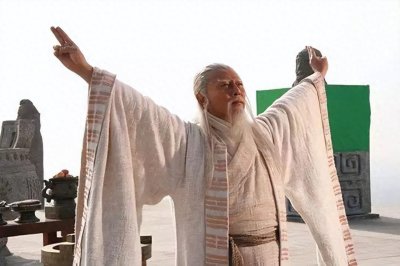 ​姜子牙封神后去哪了，他没给自己封神拿着打神鞭四处游走