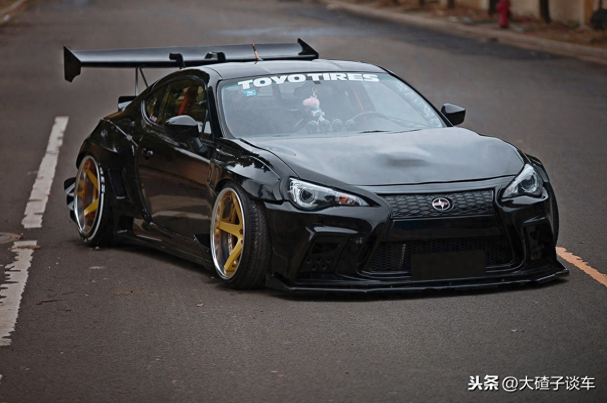 爆改斯巴鲁BRZ，不服赛道刚一刚，干就完了