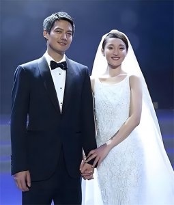 ​与周迅离婚5年，那个“独自回美国”的前夫高圣远，如今怎样了？