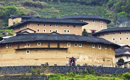 客家土楼典范,田螺坑土楼群