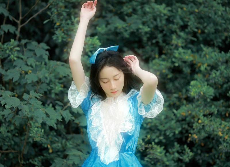 远嫁八年,他却背着我撩妖艳初恋,深情拥吻被当场捉奸后结局惨烈 远嫁八年,他却背着我撩妖艳初恋,深情拥吻被当场捉奸后结局惨烈