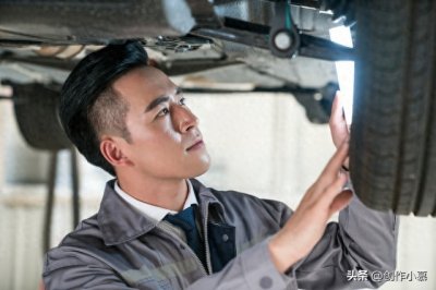 ​江苏女子晒修车老公：当初还看不上我，现在月入两三万都是我的！