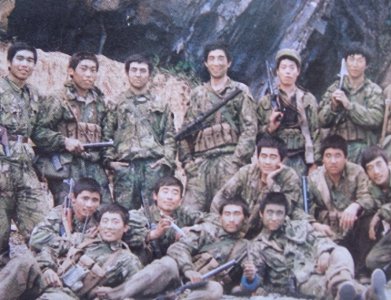 ​1979年2月17日凌晨，15分钟的炮火准备后，对越反击战开始了