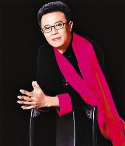 ​白燕升：结婚9个月妻子瘫痪不抛弃，45岁离开央视，50岁儿女双全