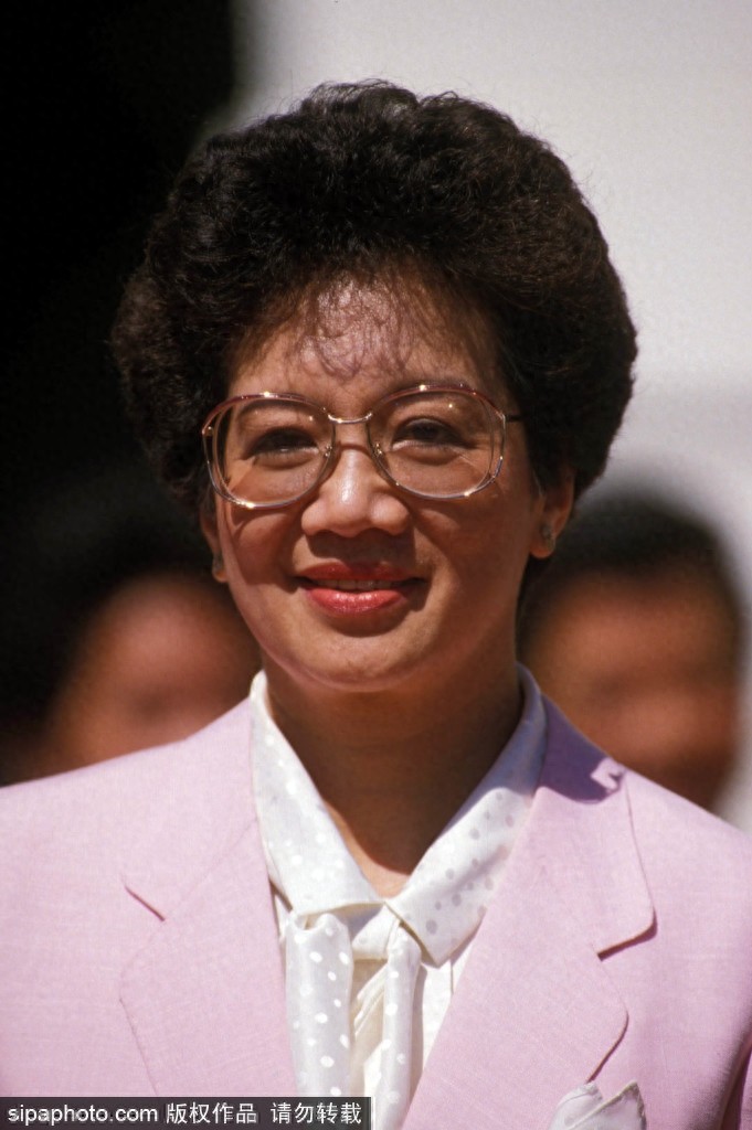 又一位华裔强者，菲律宾政界女强人，也是亚洲首位女总统